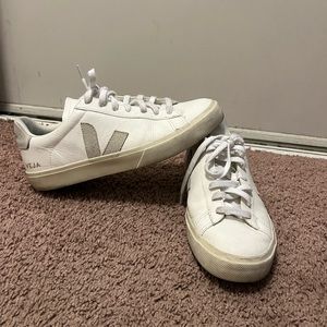 PRE OWNED 🍽️ Veja Campo Sneakers